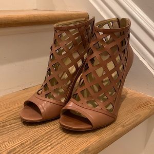 Michael Kors Tan Heels with Gold Zippers